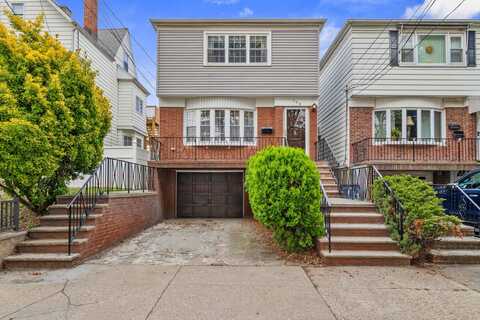108 LORD AVE, Bayonne, NJ 07002