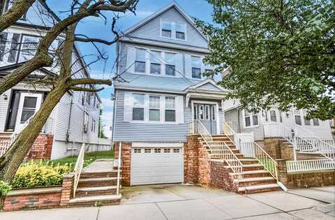 54 WEST 4TH ST, Bayonne, NJ 07002