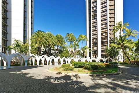 300 Wai Nani Way, Honolulu, HI 96815