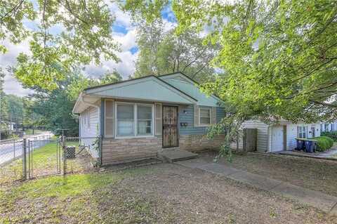 8901 McGee Street, Kansas City, MO 64114