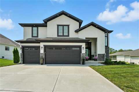 5962 N Oak Creek Court, Parkville, MO 64152