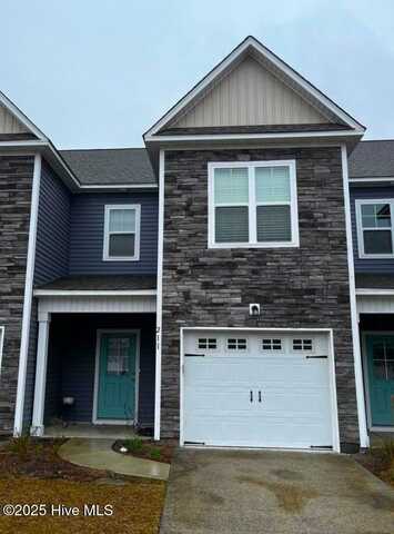 211 N Stingray Lane, Sneads Ferry, NC 28460