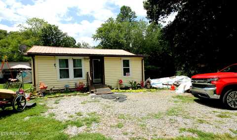 156 Lewis Landrum Rd, Lancing, TN 37770