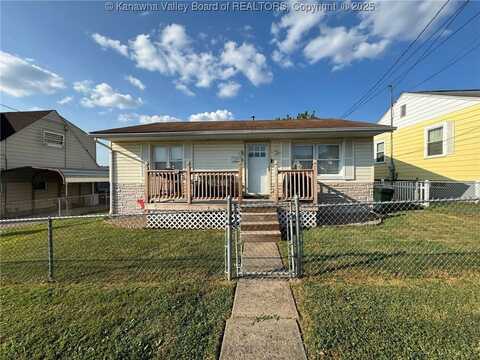 1425 14th Street, Nitro, WV 25143