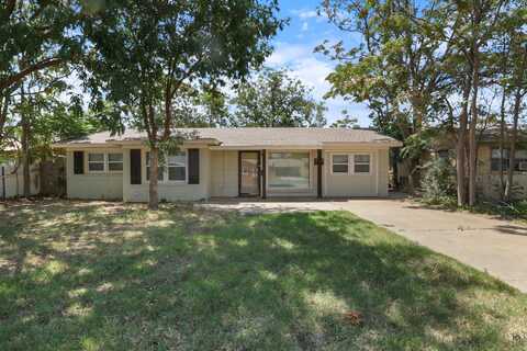 2203 37th Street, Lubbock, TX 79412