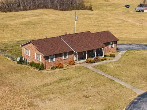 6020 Spring Garden Road, Blairs, VA 24527
