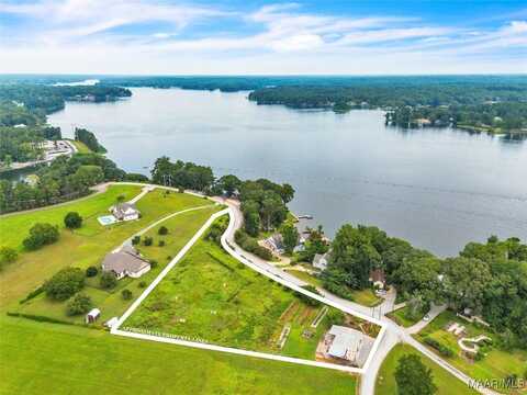 450 Lakeshore Drive, Wetumpka, AL 36092