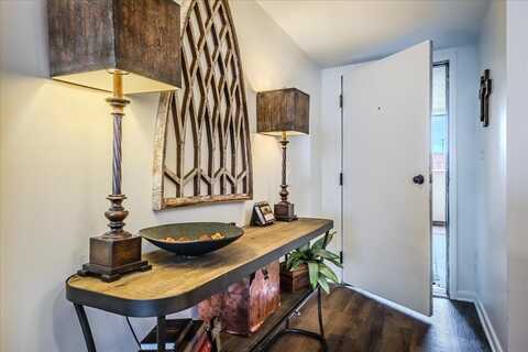 200 WAGNER, Memphis, TN 38103