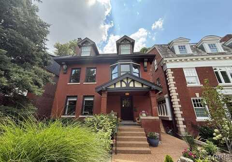 4712 Westminster Place, Saint Louis, MO 63108