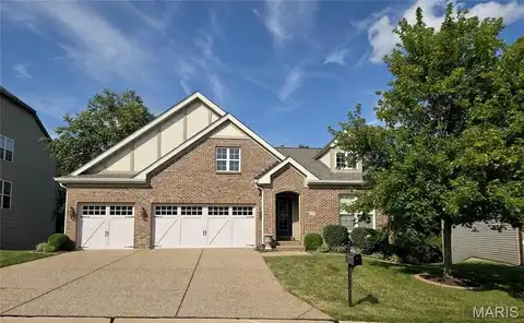 18 Burnside Court, Saint Charles, MO 63303