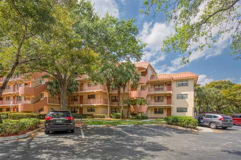 7401 NW 16th St, Plantation, FL 33313