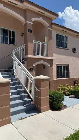 1271 SE 27th St, Homestead, FL 33035