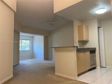2544 Centergate Dr, Miramar, FL 33025