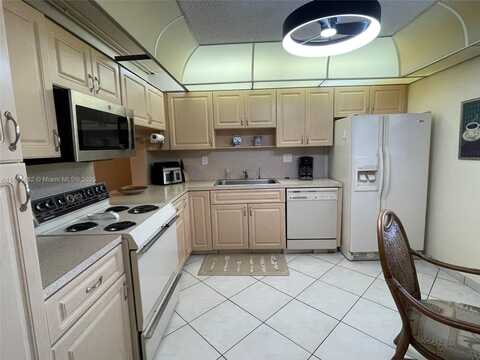 4975 E Sabal Palm Blvd, Tamarac, FL 33319