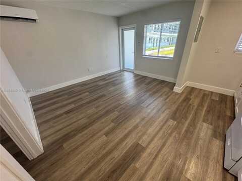 25 W 6th St, Hialeah, FL 33010