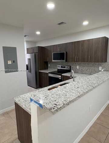 7811 NW 2nd Ct, Miami, FL 33150