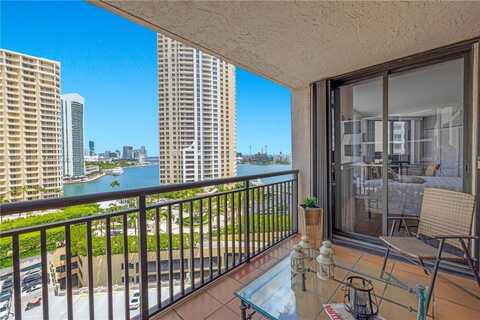 540 Brickell Key Dr, Miami, FL 33131