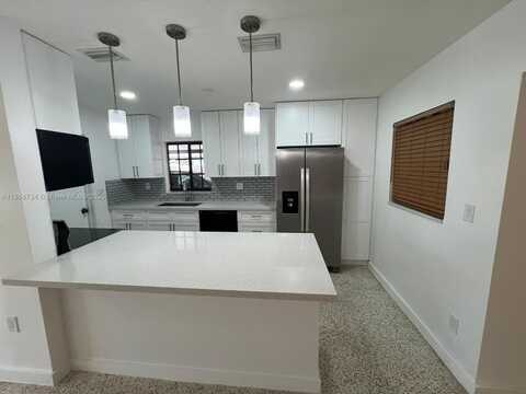 11959 SW 39th Ter, Miami, FL 33175