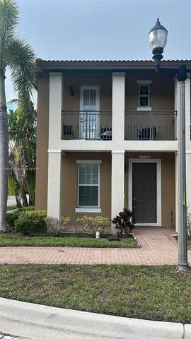 1130 SW 147th Ave, Pembroke Pines, FL 33027