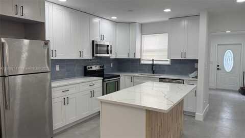 315 N 26th Ave, Hollywood, FL 33020