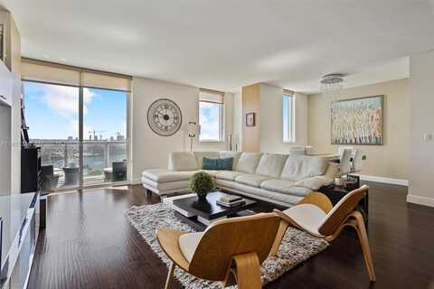 244 Biscayne Blvd, Miami, FL 33132