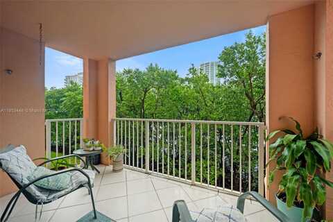19999 E Country Club Dr, Aventura, FL 33180