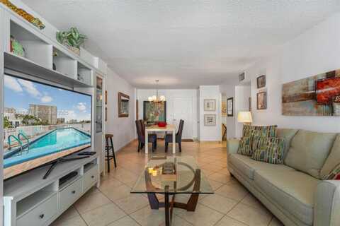 1913 S Ocean Dr, Hallandale Beach, FL 33009