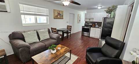 1701 Shenandoah St, Hollywood, FL 33020