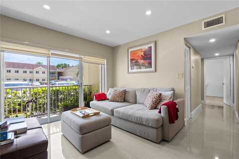 13810 SW 112th St, Miami, FL 33186
