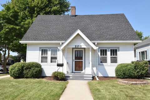 2100 Carlisle Ave, Racine, WI 53402