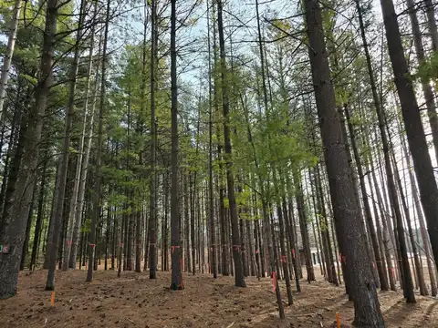 7855 Indian Lore Rd, West Bend, WI 53090