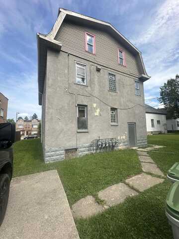 4463 N Hopkins St, Milwaukee, WI 53209