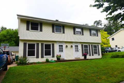 N39w5483 Wilshire Dr, Cedarburg, WI 53012