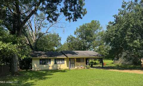 1735 Woody Drive, Jackson, MS 39212