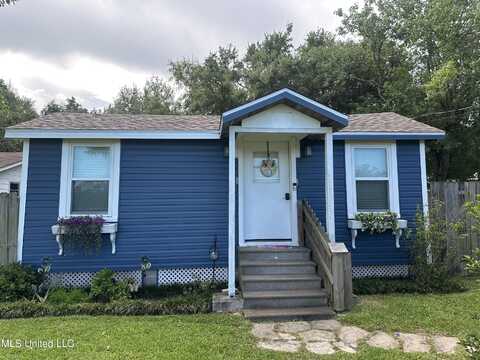 215 E First Street, Long Beach, MS 39560