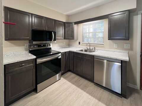 5620 NW 23RD TERRACE, GAINESVILLE, FL 32653