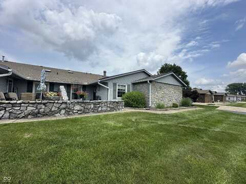 1001 Paradise Court, Greenwood, IN 46143