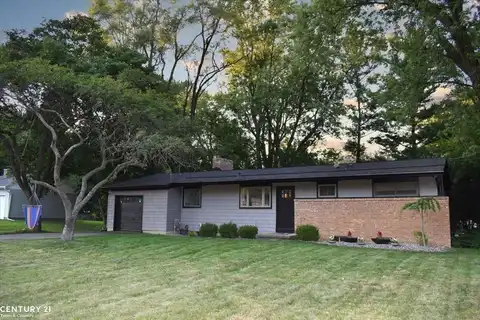 2330 Kewanee, Okemos, MI 48864