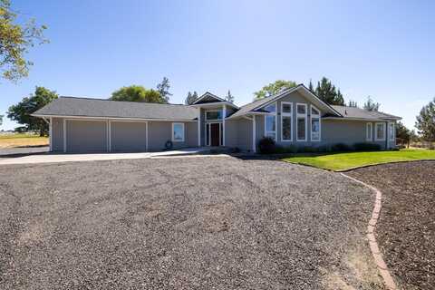 705 NE Chapel Street, Madras, OR 97741