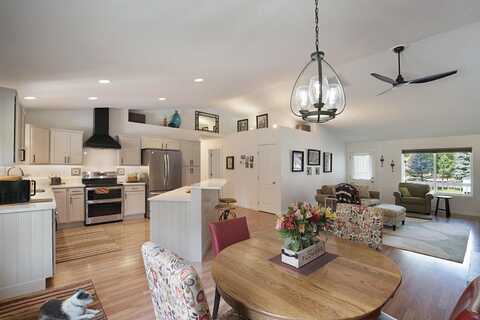 55962 Black Duck Road, Bend, OR 97707