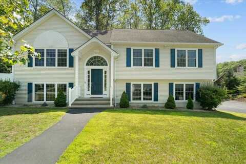 58 Vista Cir, Holden, MA 01520