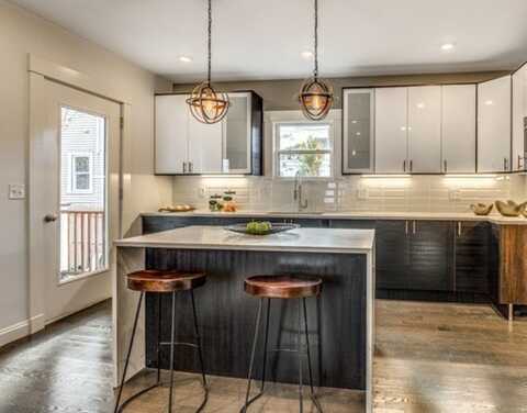 18 Rush St, Somerville, MA 02145
