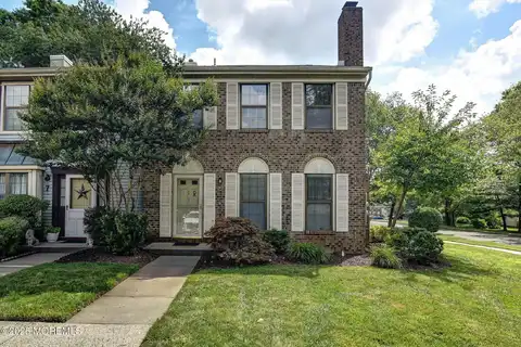 41 Lindsay Court, Freehold, NJ 07728