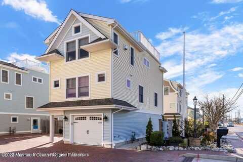 369 W 8th Street, Ship Bottom, NJ 08008