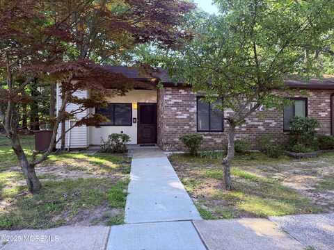 102 Arrowood Road, Manalapan, NJ 07726