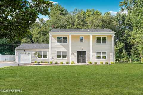 28 Whittier Drive, Manalapan, NJ 07726