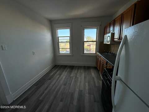 720 Cortlandt Street, Perth Amboy, NJ 08862
