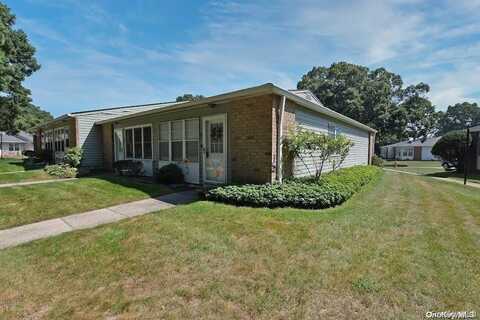419f Weymouth Court, Ridge, NY 11961