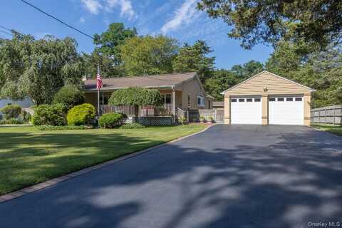 154 Cambon Avenue, Saint James, NY 11780