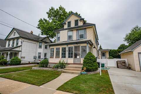 46 Lakewood Boulevard, Lynbrook, NY 11563